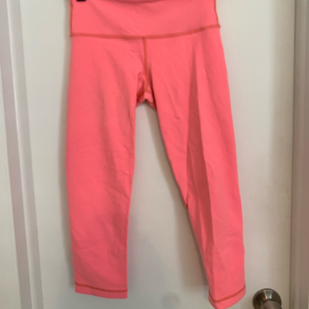 Pink lululemon leggings